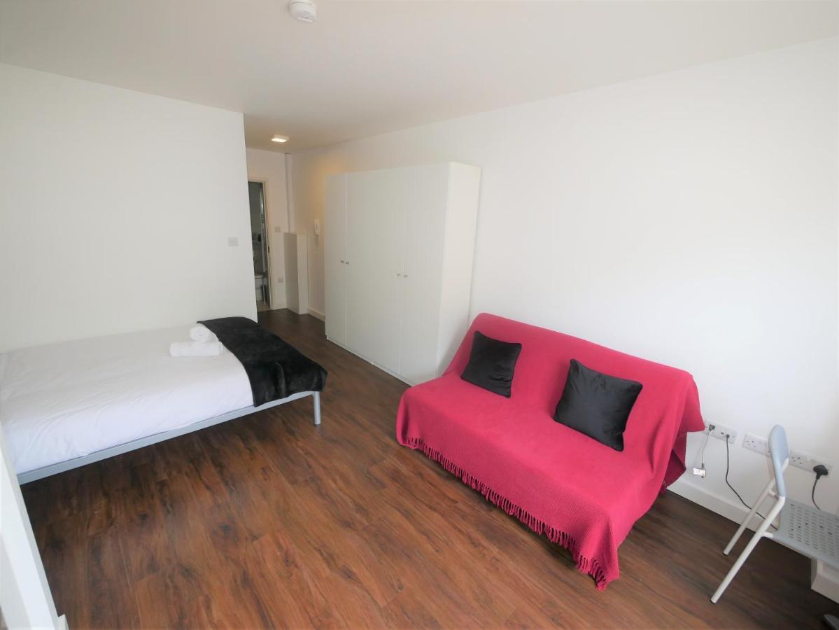 Hill House Holiday Apartments Борнмът Екстериор снимка