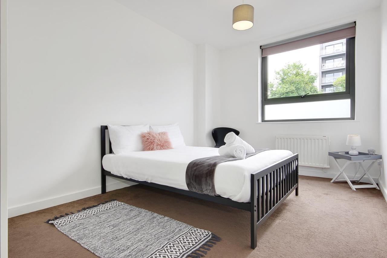 Hill House Holiday Apartments Борнмът Екстериор снимка