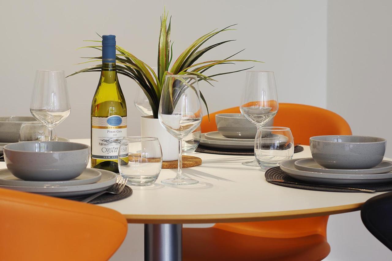 Hill House Holiday Apartments Борнмът Екстериор снимка