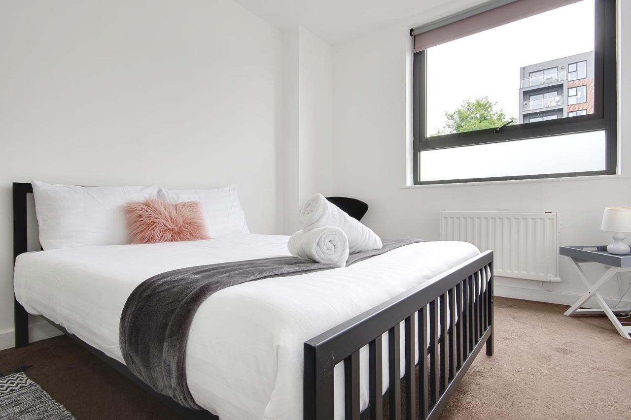 Hill House Holiday Apartments Борнмът Екстериор снимка
