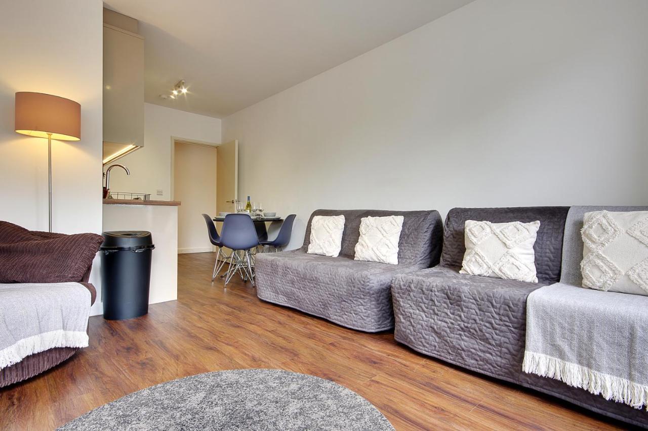 Hill House Holiday Apartments Борнмът Екстериор снимка